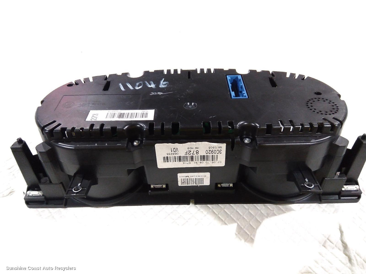 2010 Volkswagen Passat Instrument Cluster