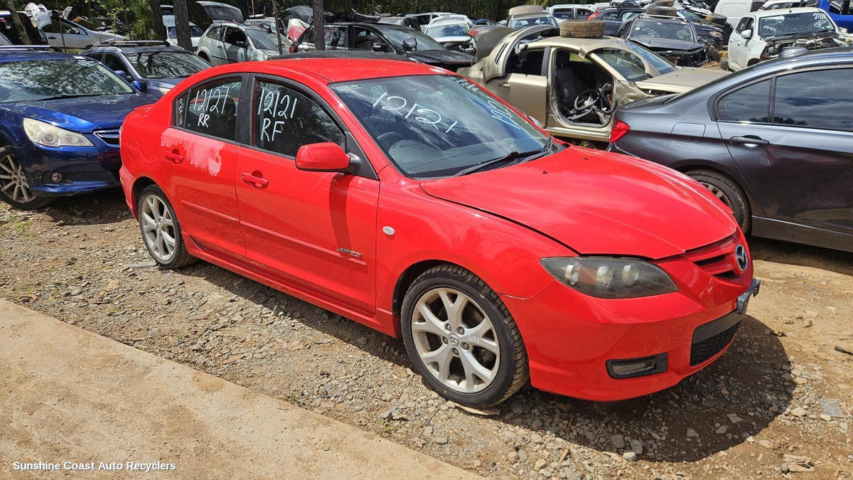 2003-2009 Mazda 3 Right Guard
