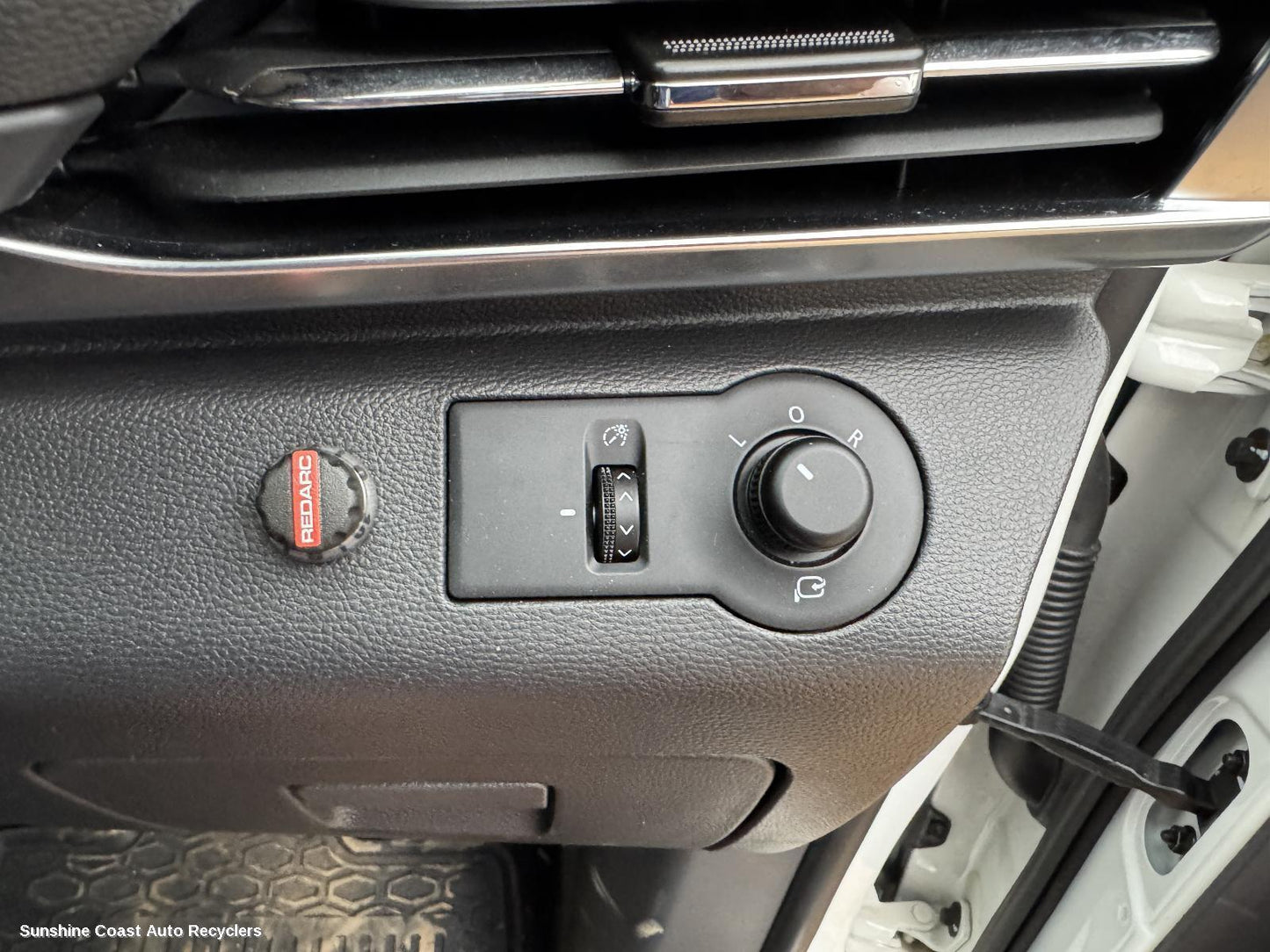 2022 Ldv D90 Misc Switch Relay