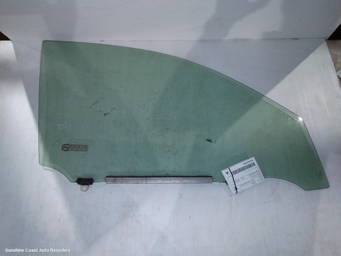 2009 Toyota Rav4 Right Front Door Window