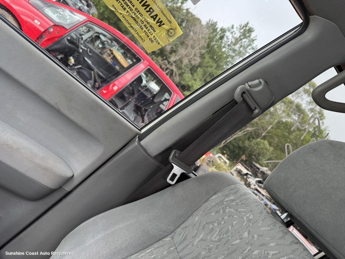 2002 Mitsubishi Pajero Seatbelt Stalk