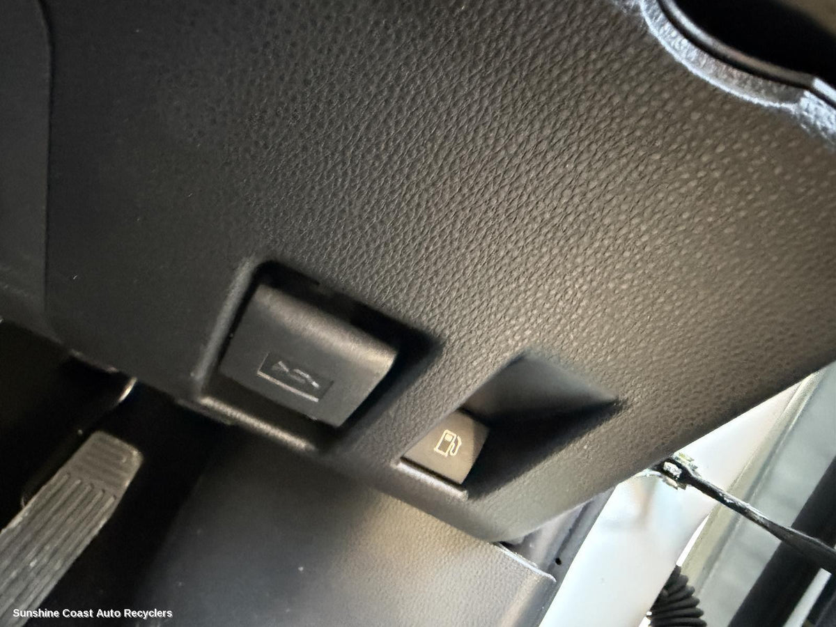2018-2025 Toyota Rav4 Bonnet Release