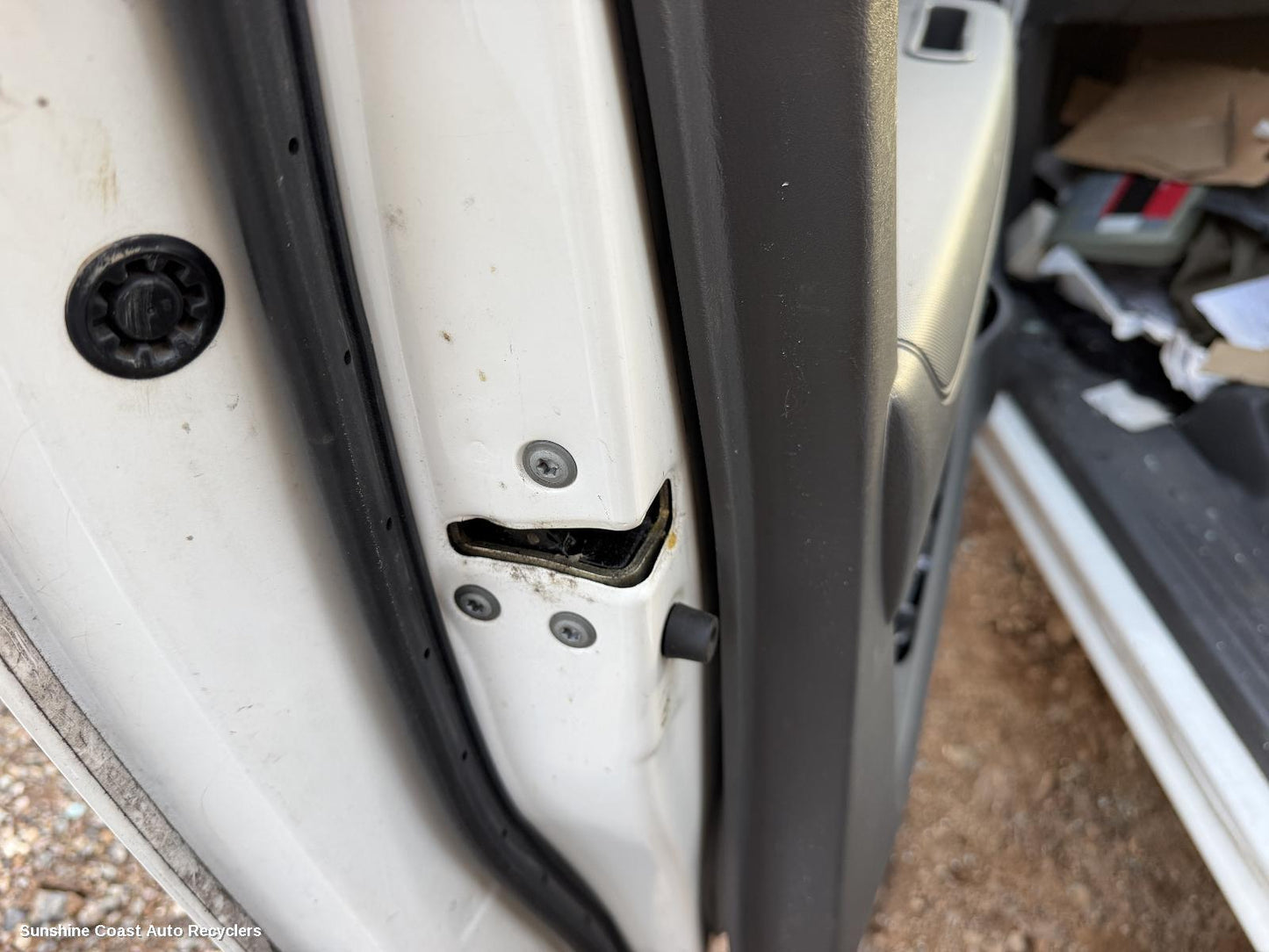 2005-2015 Toyota Hilux Door Boot Gate Lock