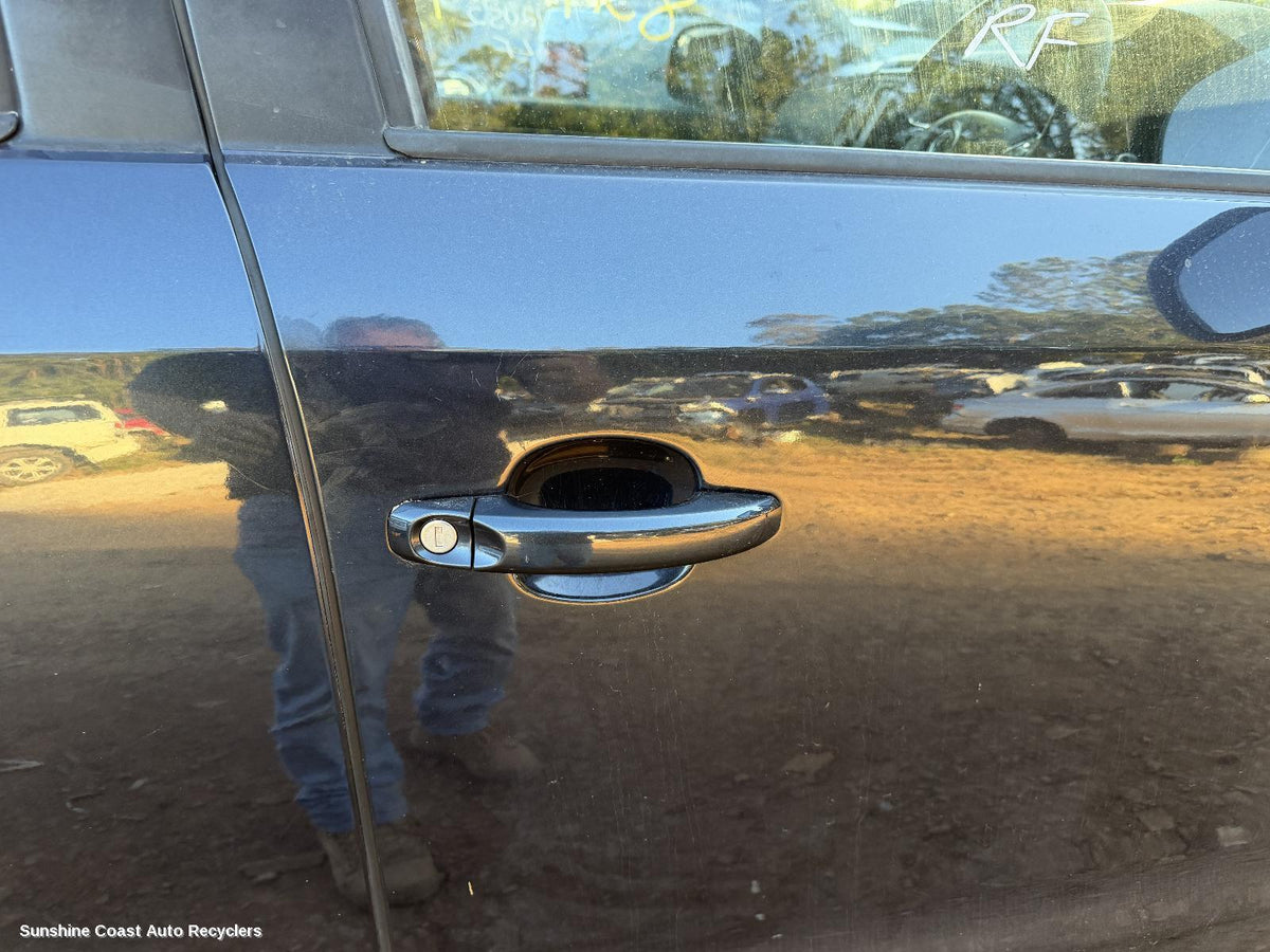 2010-2022 Volkswagen Amarok Door Handle