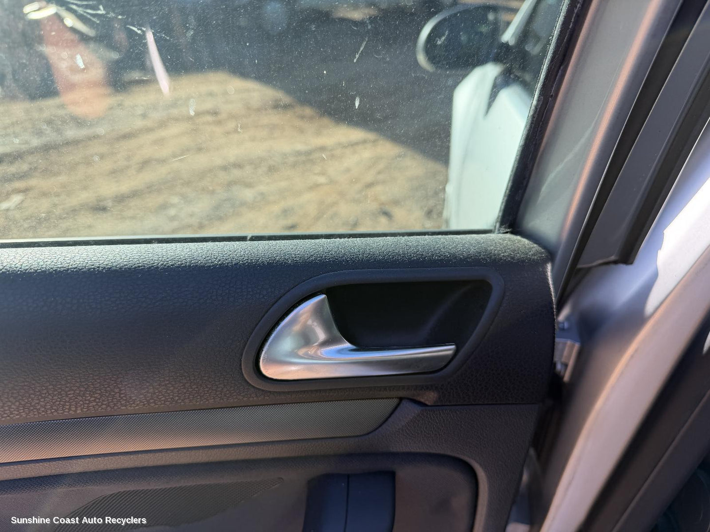 2004-2009 Volkswagen Golf Door Handle
