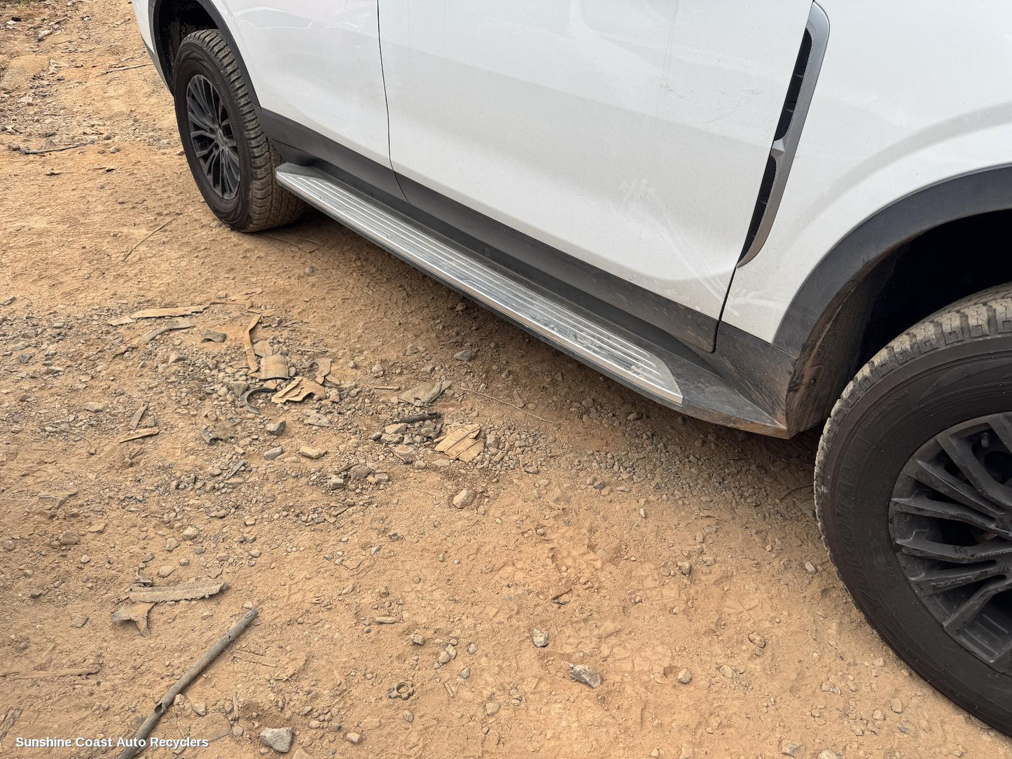 2022 Ldv D90 Side Step Skirt