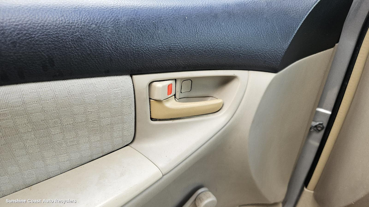 2001-2007 Toyota Corolla Door Handle