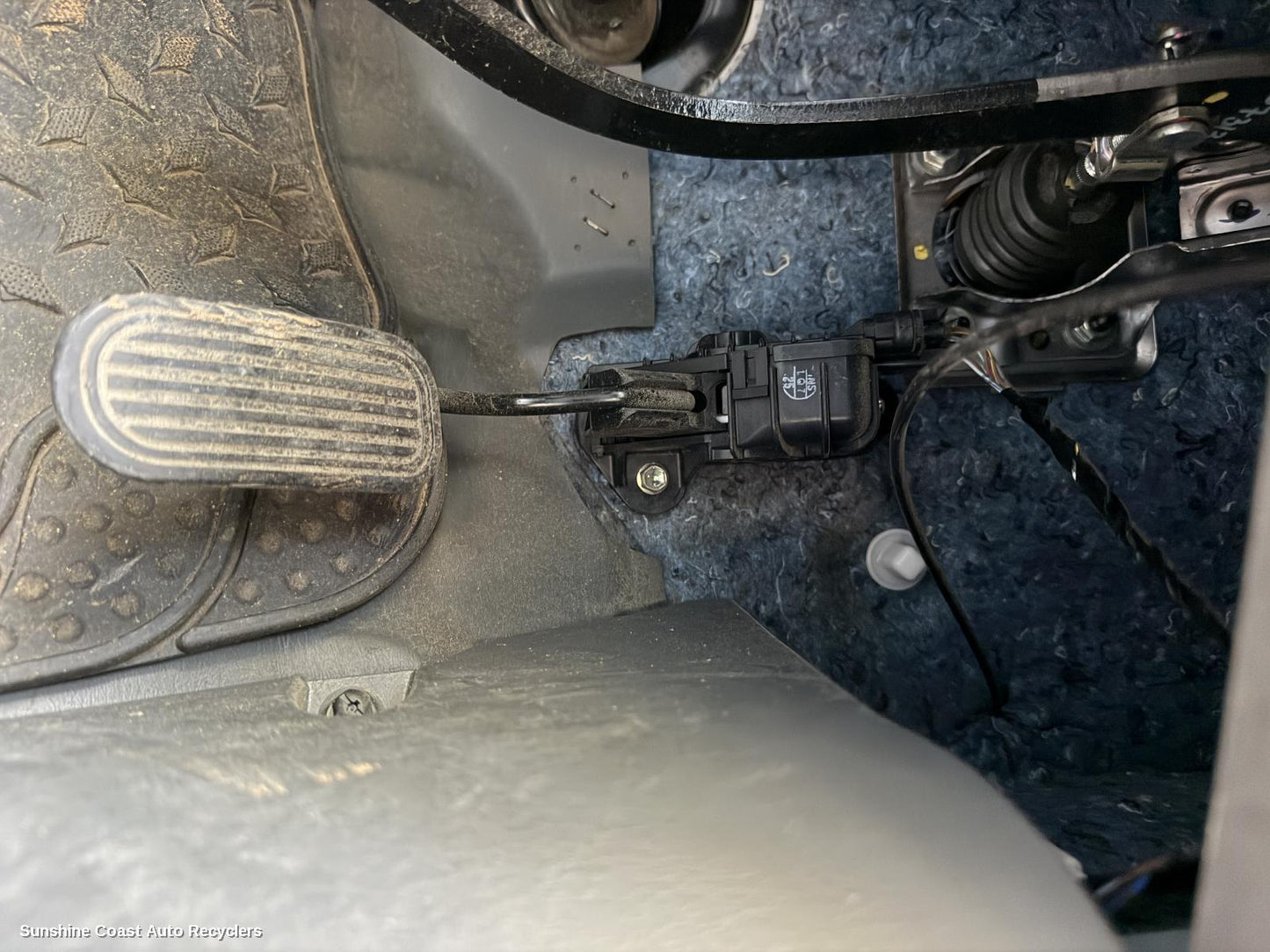 2005-2015 Toyota Hilux Pedal Assembly