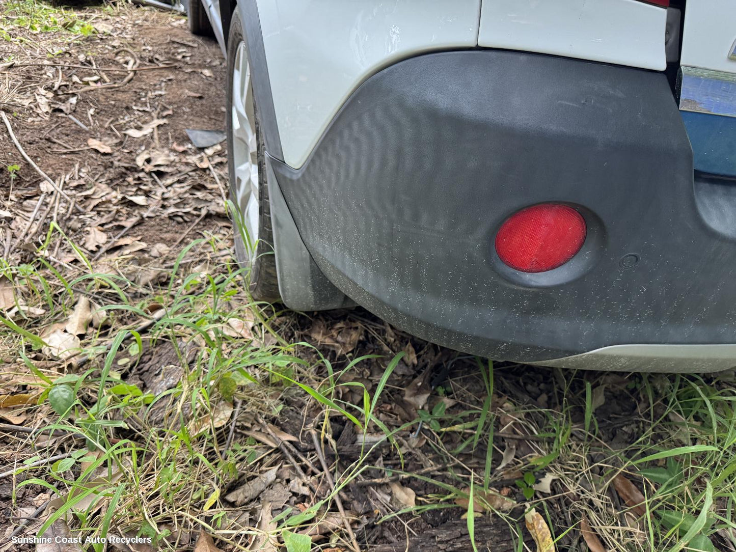 2013 Holden Captiva Mud Flaps