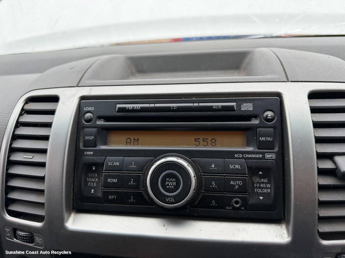 2011 Nissan Navara Radio Cd Dvd Sat Tv