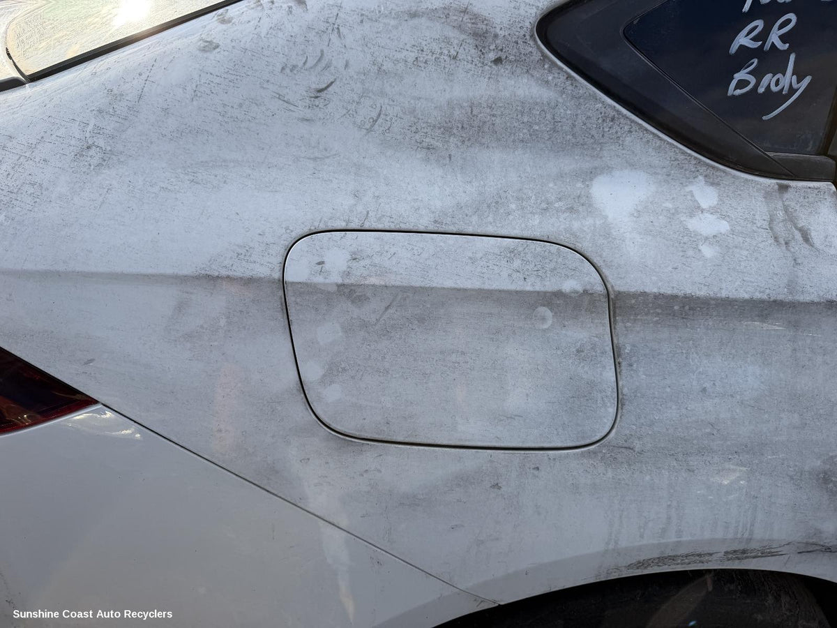 2017-2020 Holden Commodore Fuel Door   Filler