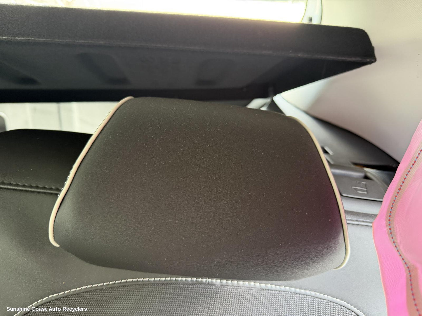2019-2026 Hyundai Venue Headrest
