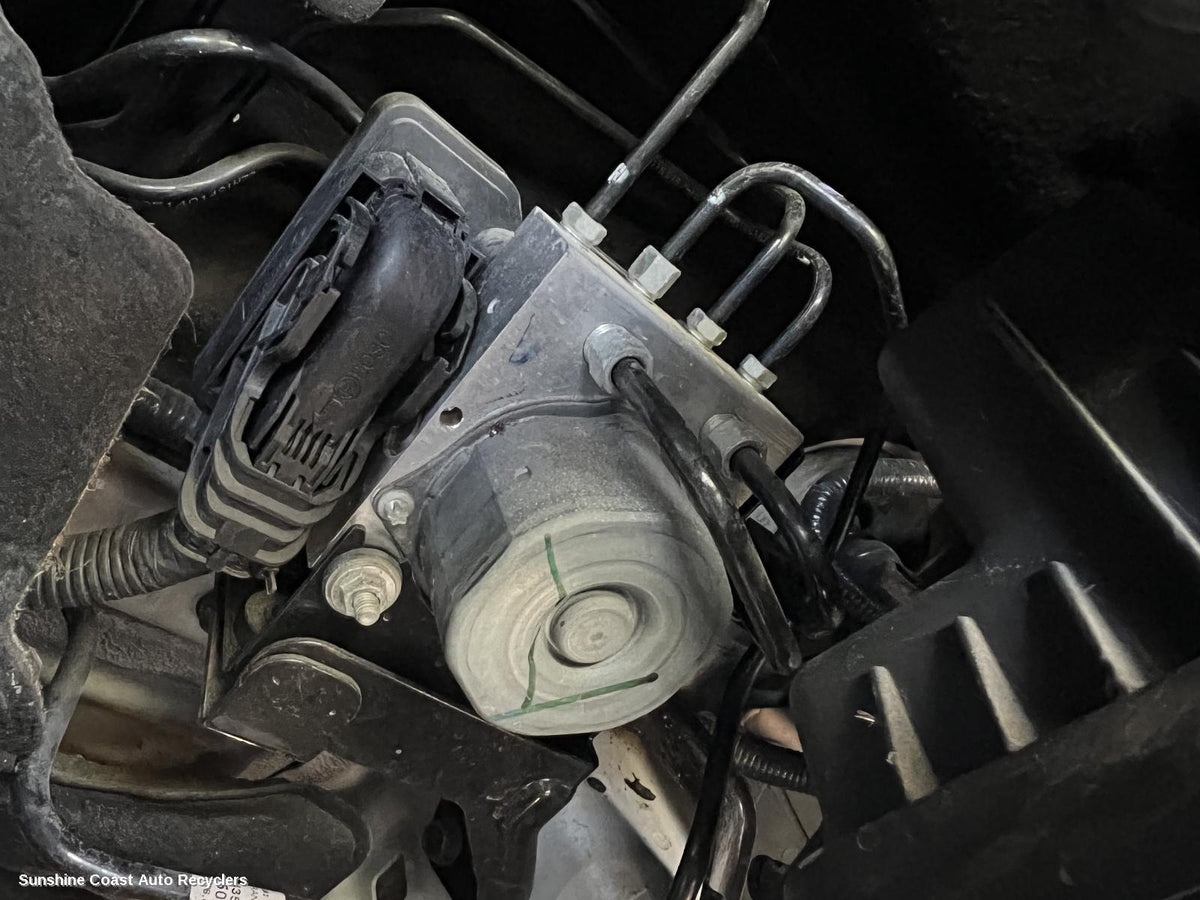 2013-2021 Nissan Qashqai Abs Pump Modulator