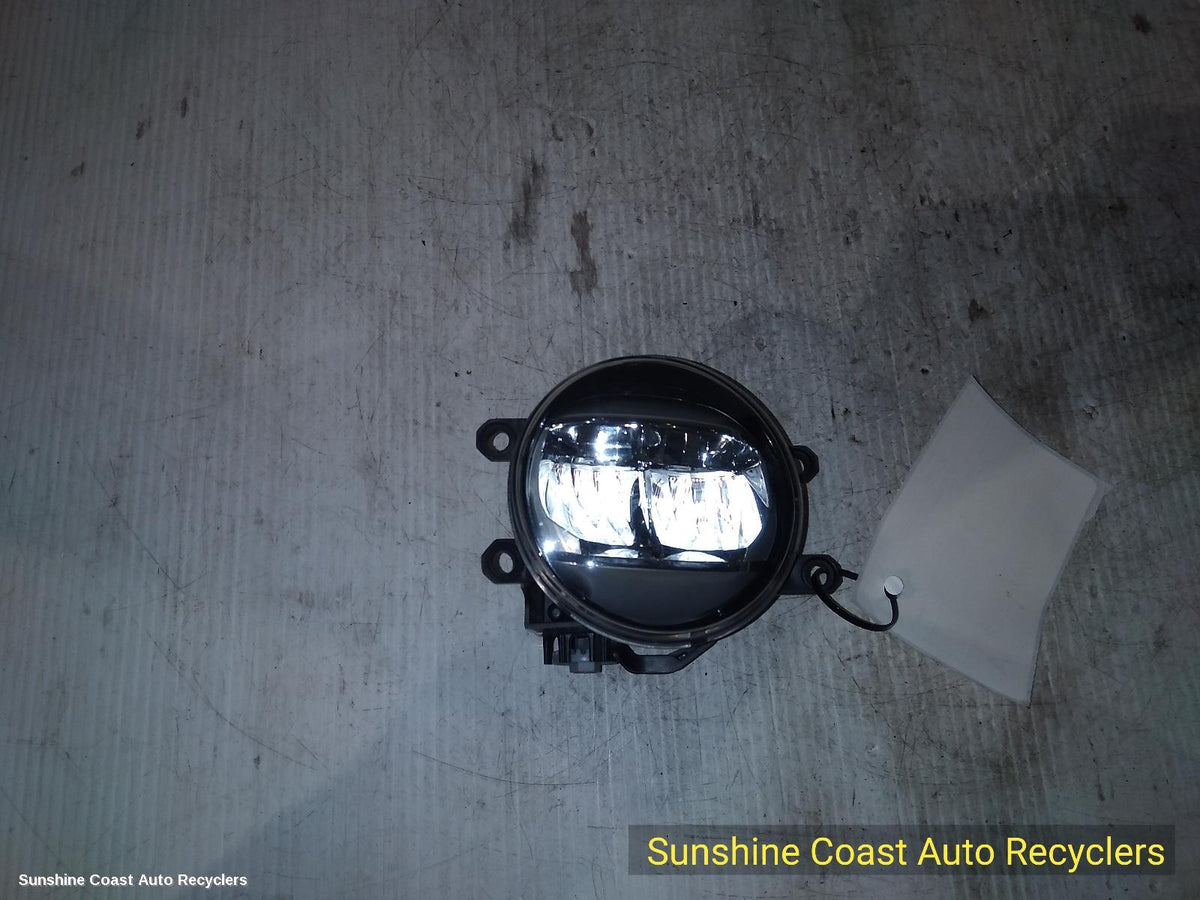 2014-2020 Lexus Ct200h Left Indicator Fog Side