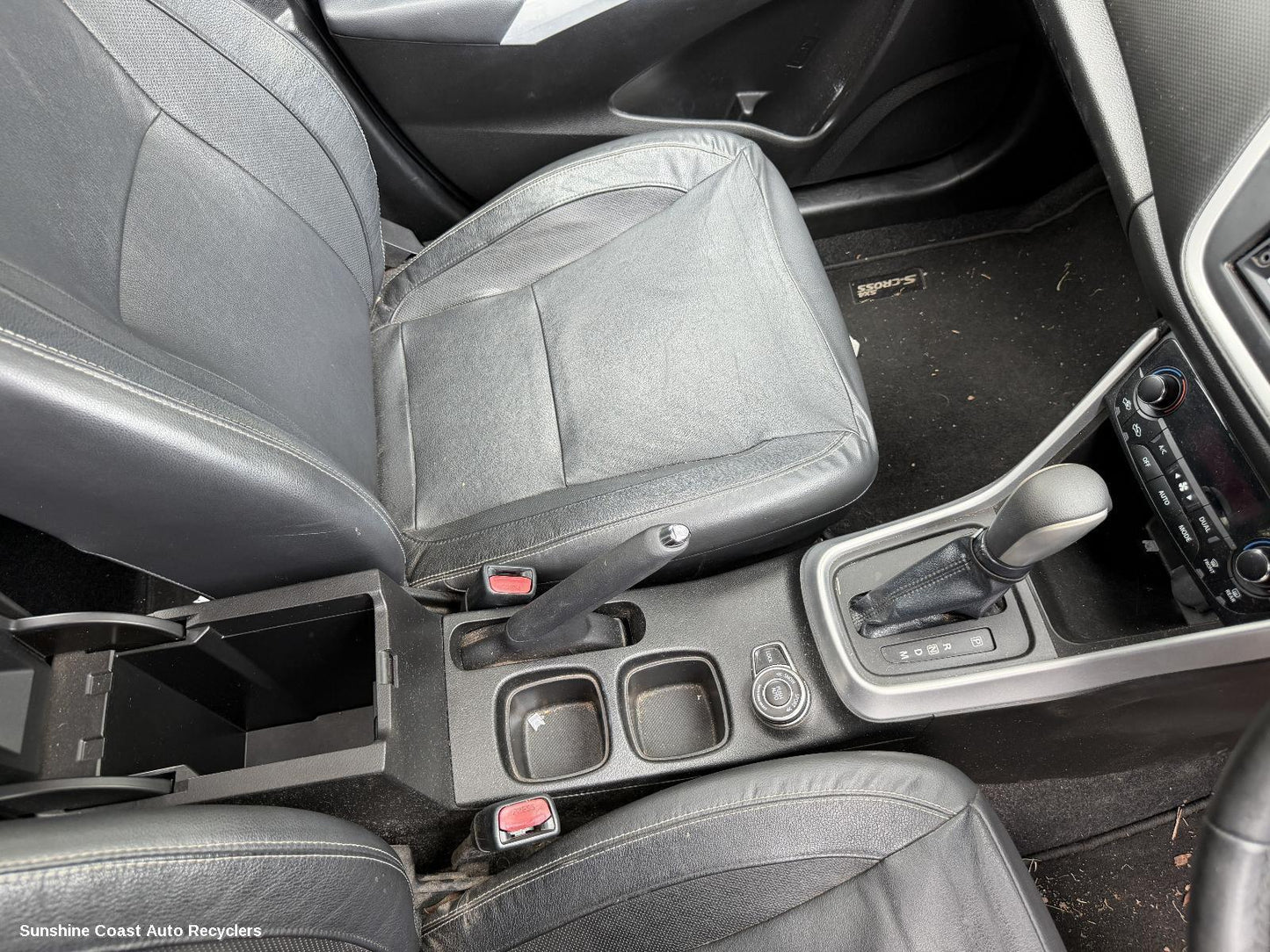 2014 Suzuki S-cross Console