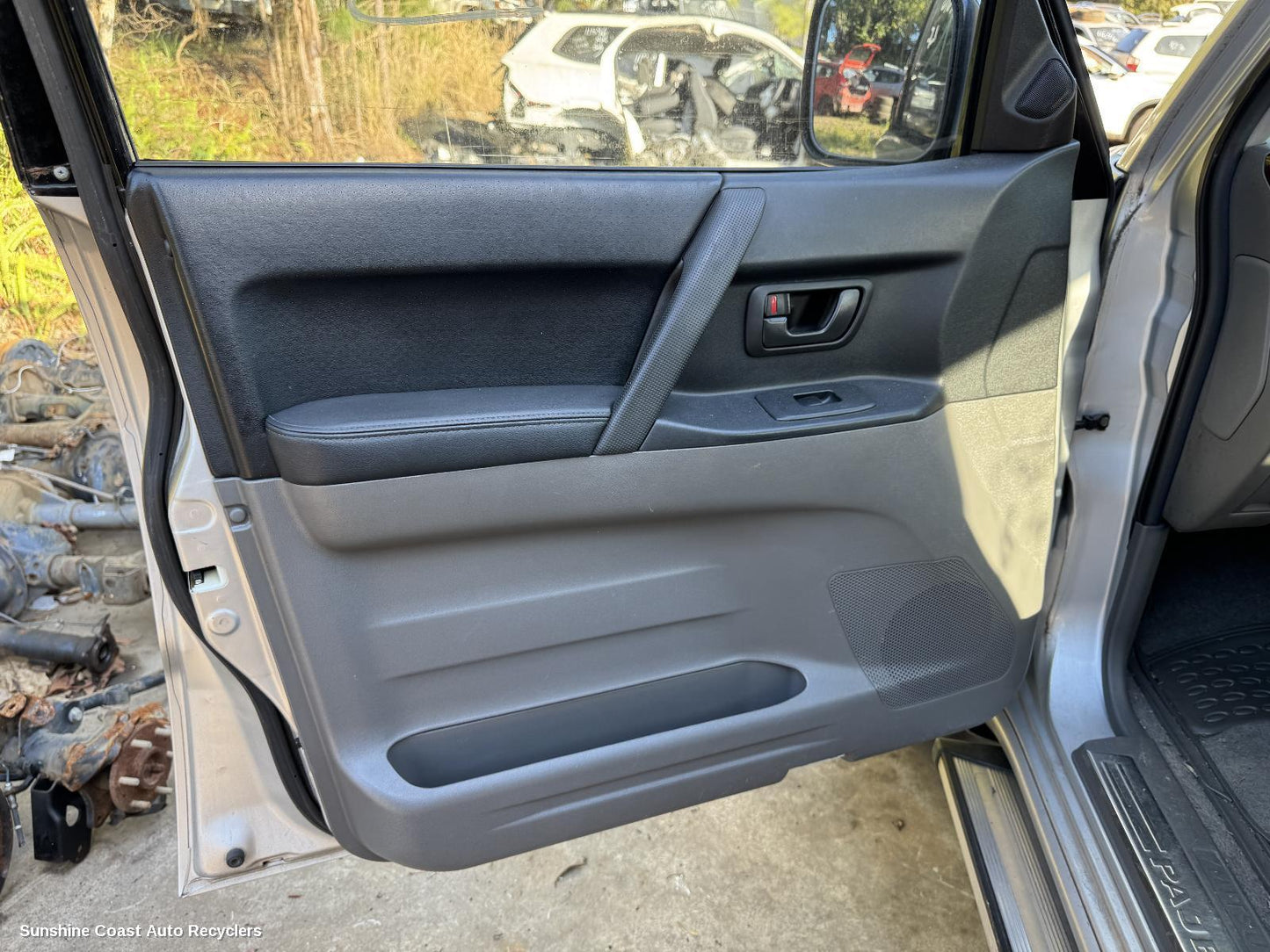 2002 Mitsubishi Pajero Pwr Dr Wind Switch