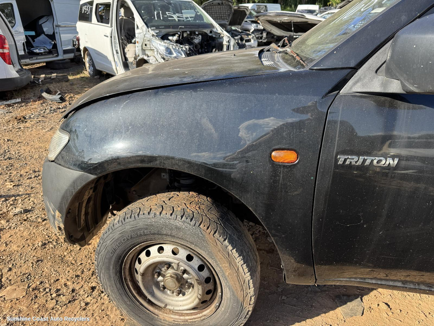 2008 Mitsubishi Triton Left Guard