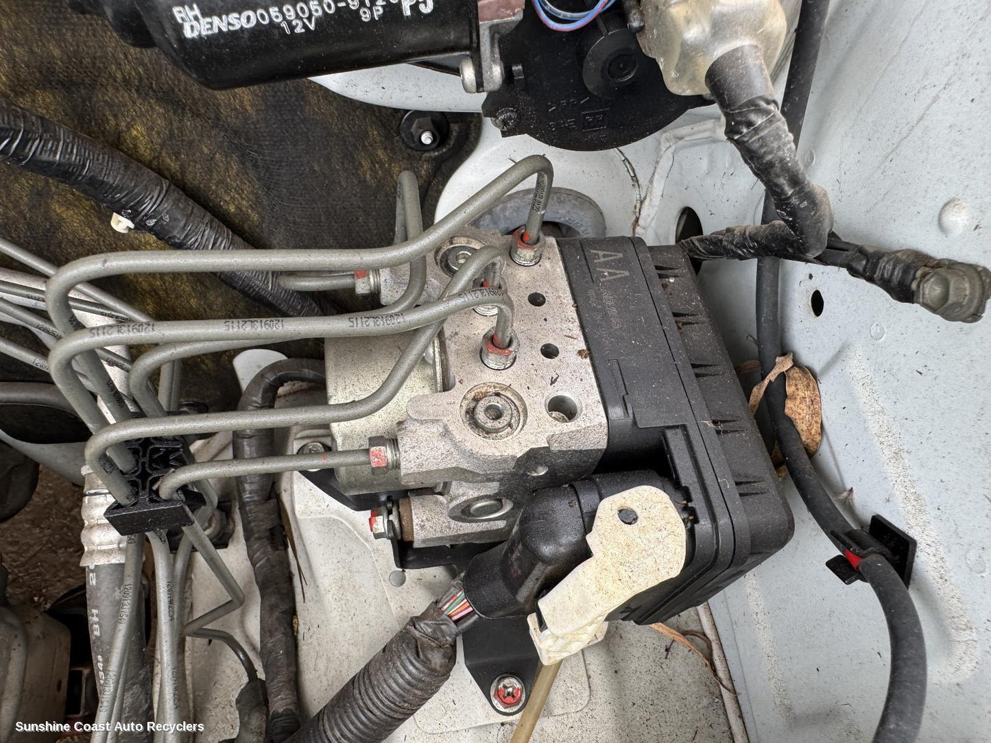 2012 Suzuki Jimny Abs Pump Modulator