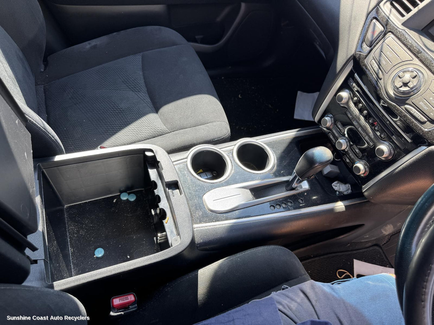 2014 Nissan Pathfinder Gear Stick Shifter