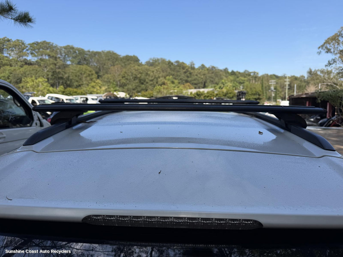 2003-2009 Subaru Outback High Level Stoplight