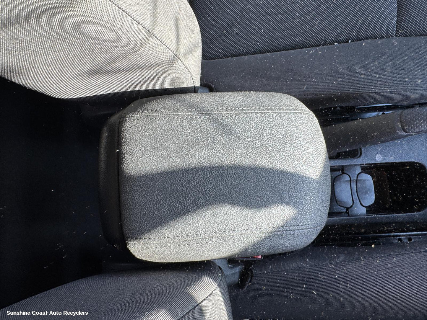 2014 Holden Cruze Console