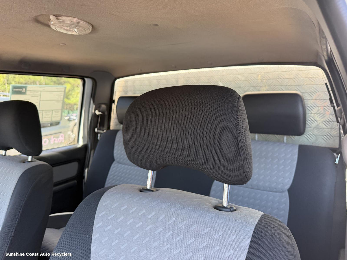 2001-2015 Nissan Navara Headrest