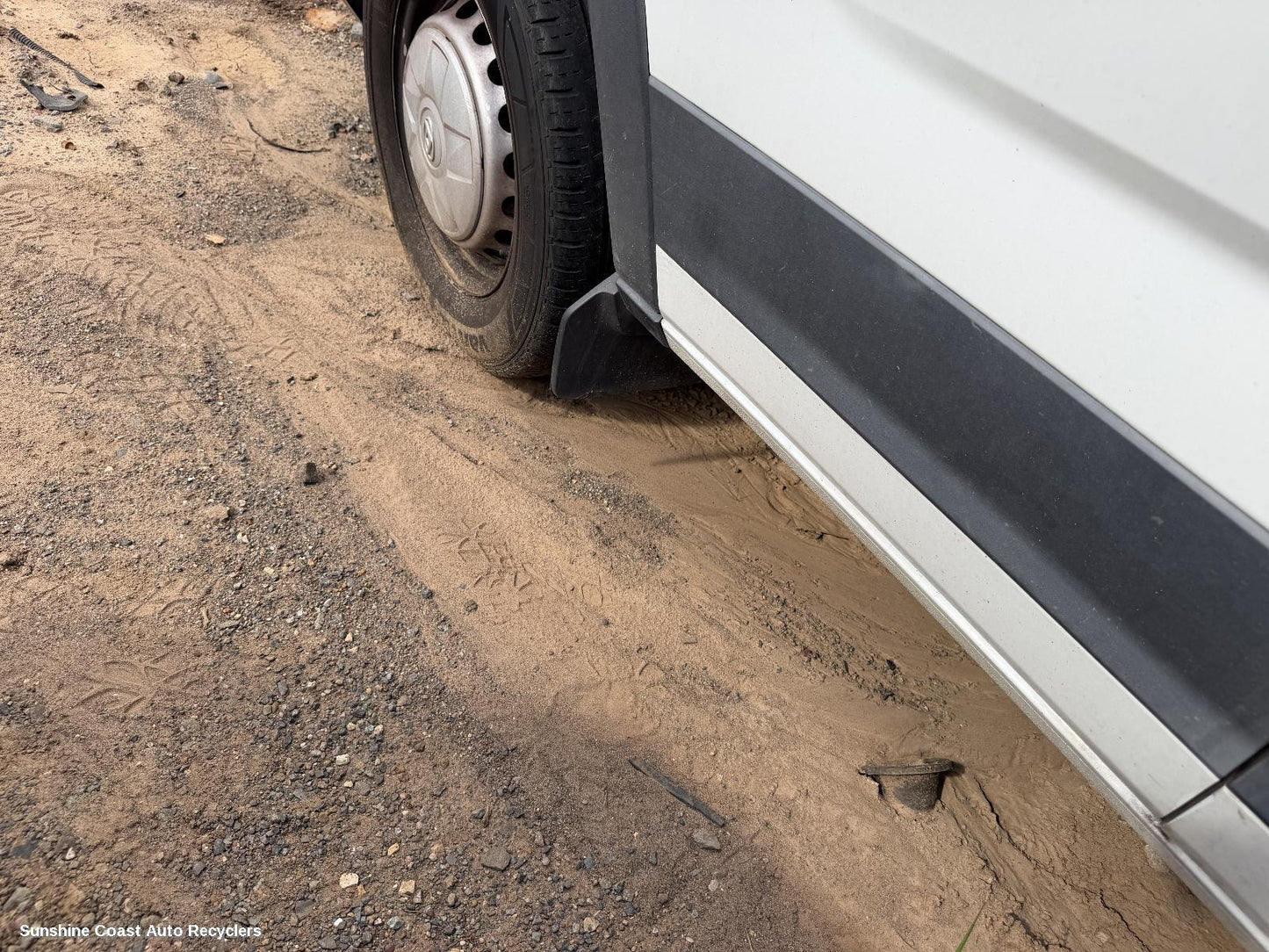 2020-2026 Ldv Deliver 9 Mud Flaps