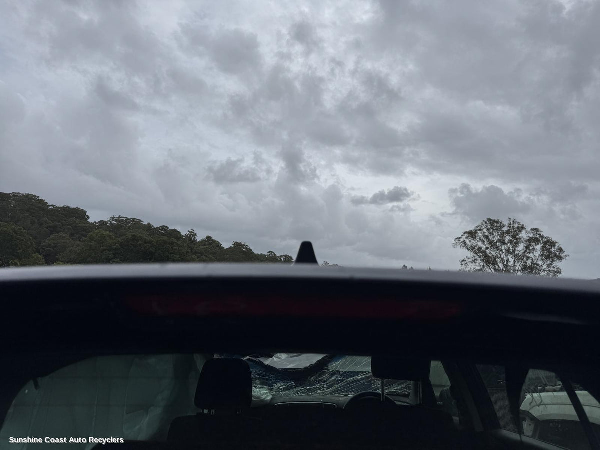 2015-2021 Kia Sportage High Level Stoplight