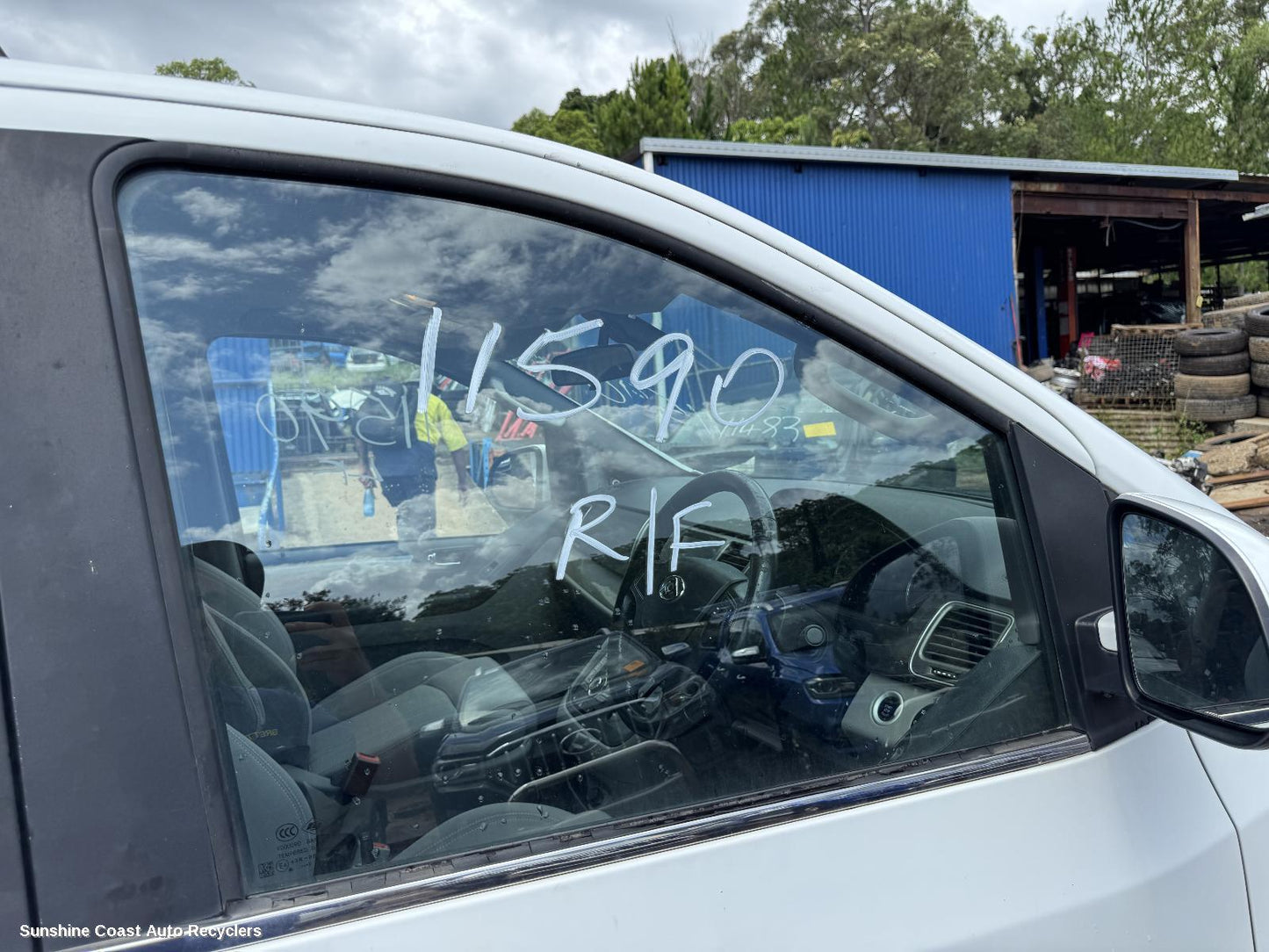 2019 Ldv G10 Right Front Door Window
