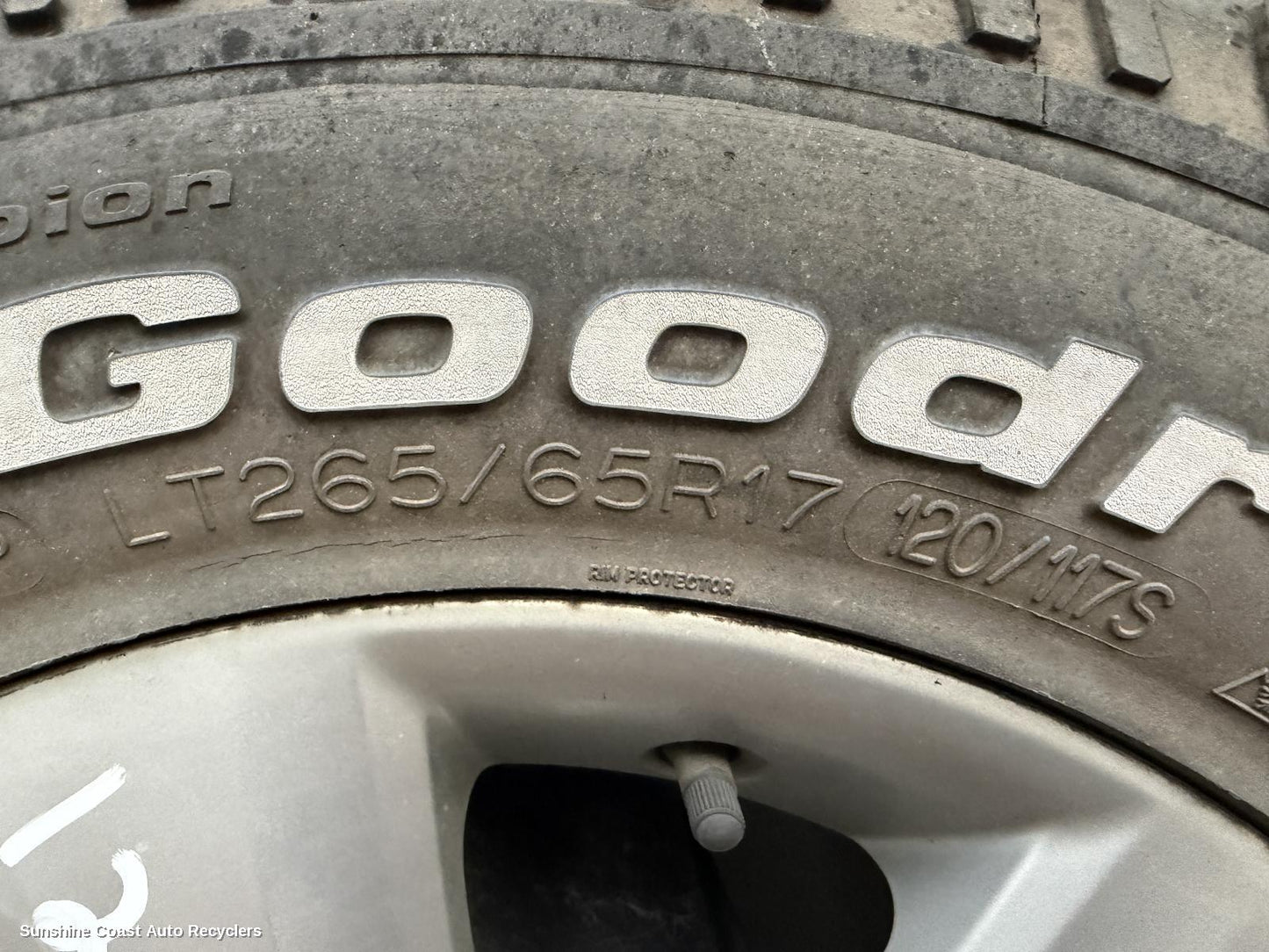 2003-2009 Toyota Prado Tyre