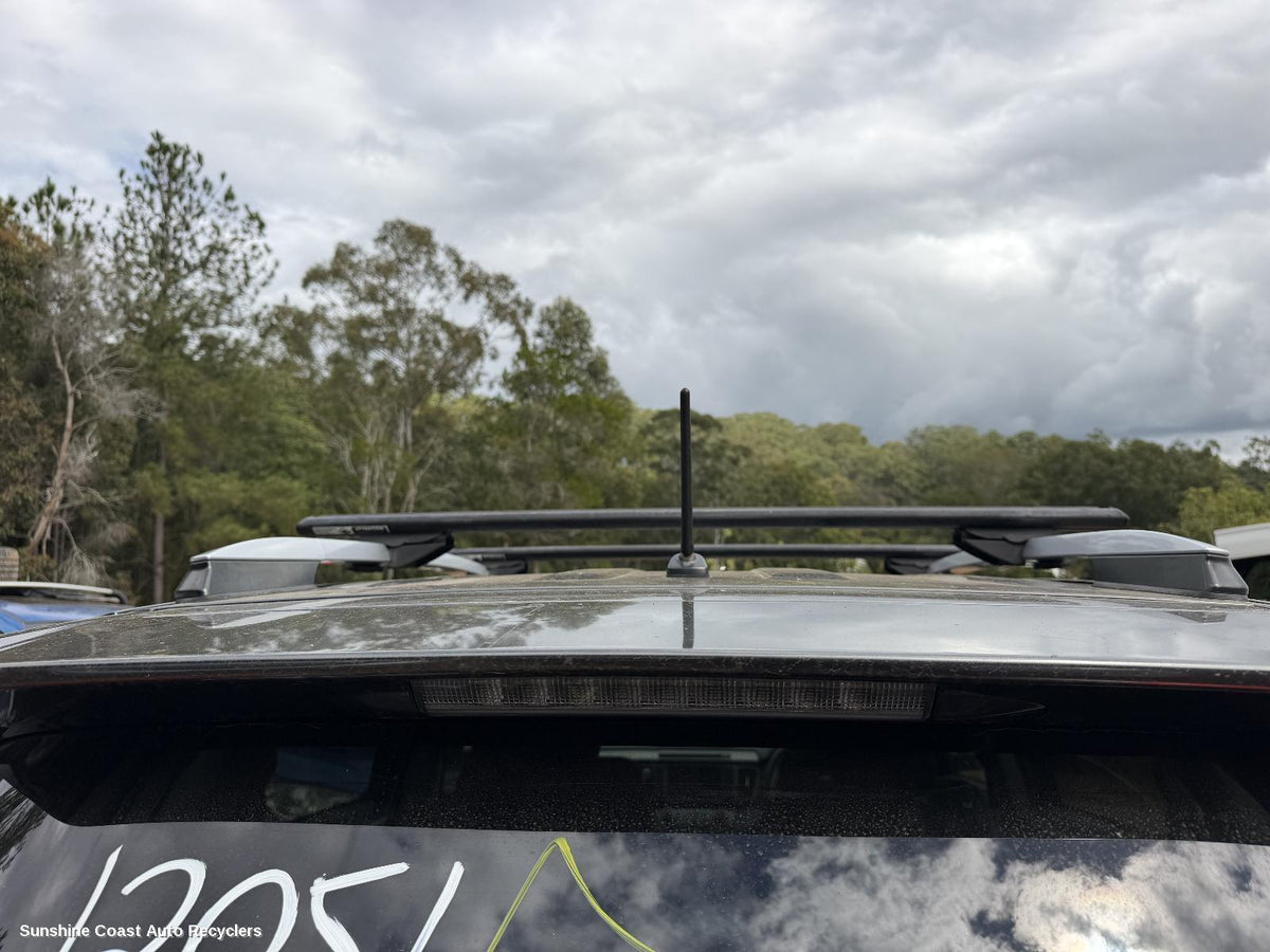2012-2018 Toyota Rav4 High Level Stoplight