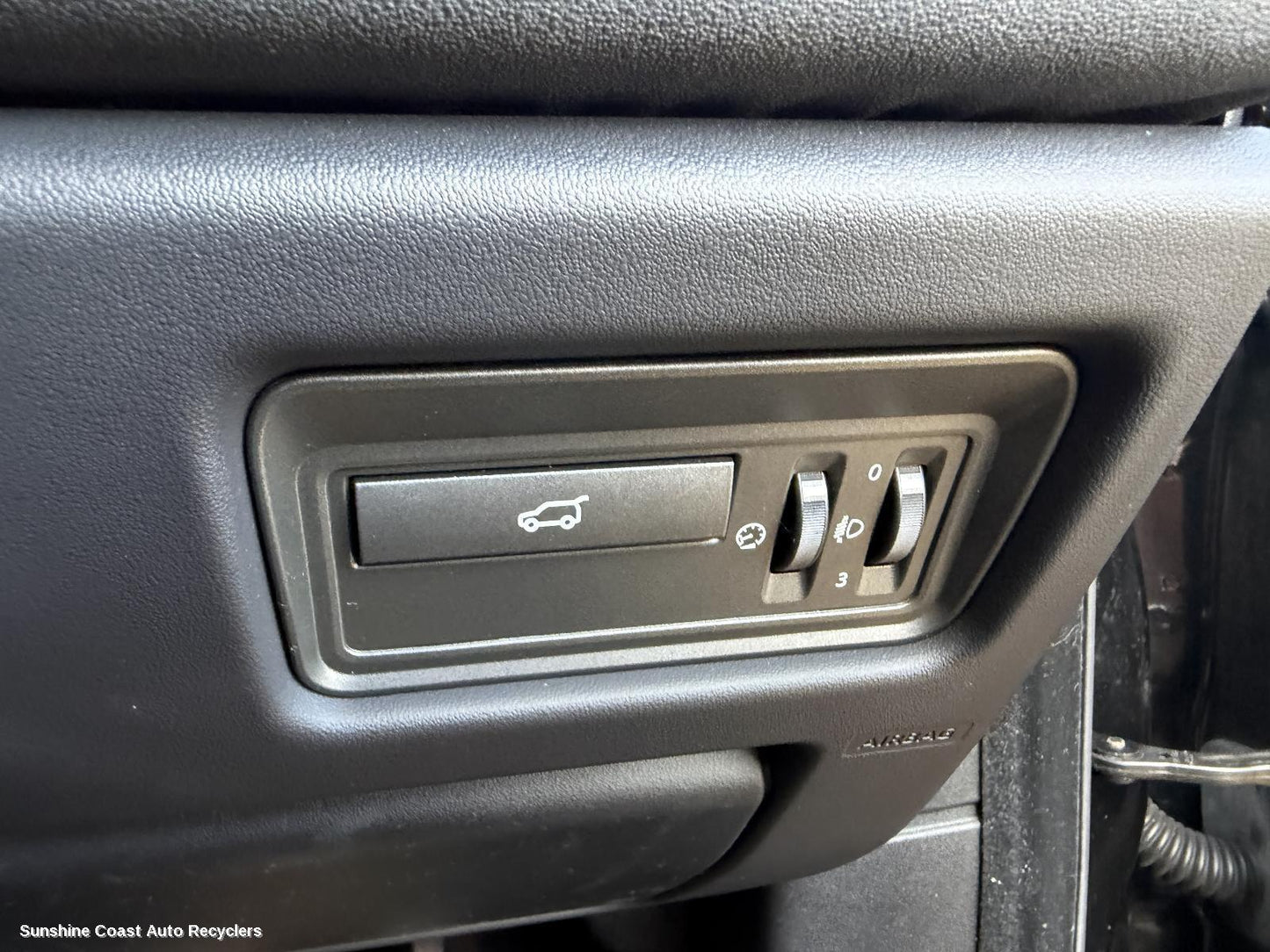 2011-2019 Land Rover Rangerover Evoque Misc Switch Relay