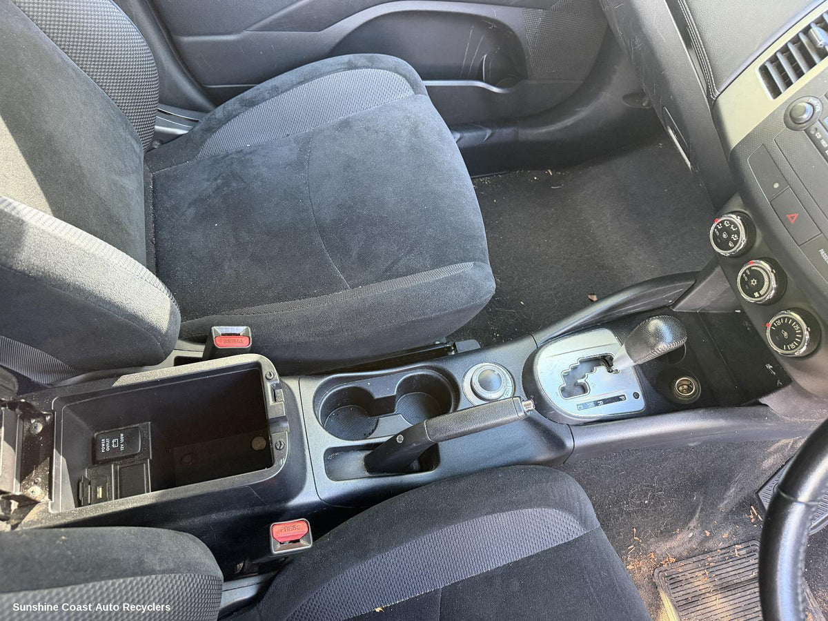 2009-2012 Mitsubishi Outlander Gear Stick Shifter