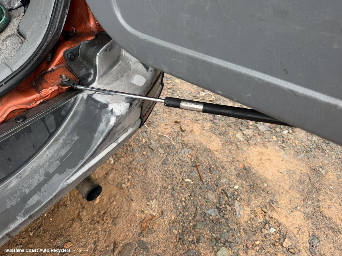 1995-2001 Honda Crv Hatch Strut