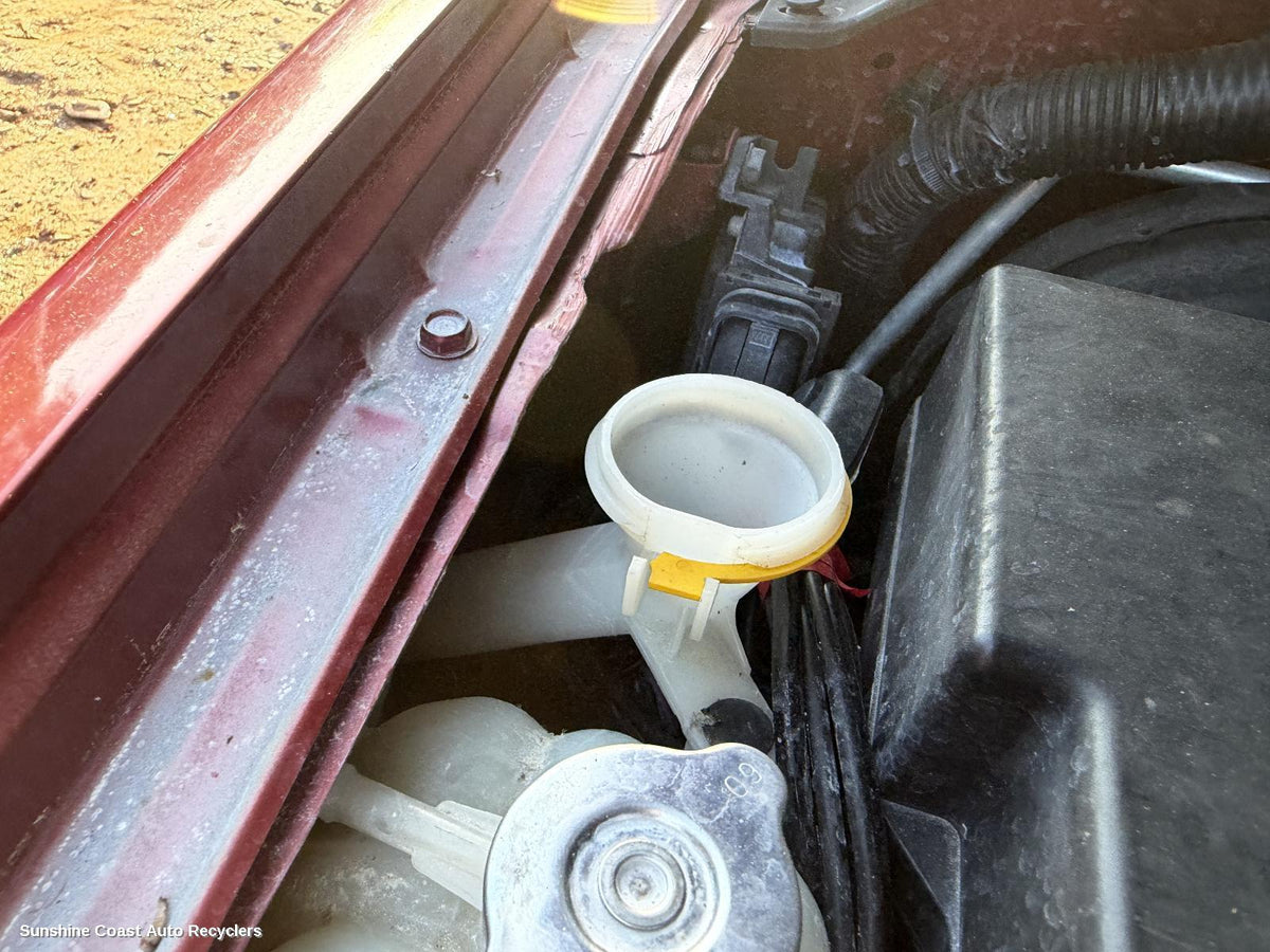 2005-2015 Nissan Navara Washer Bottle