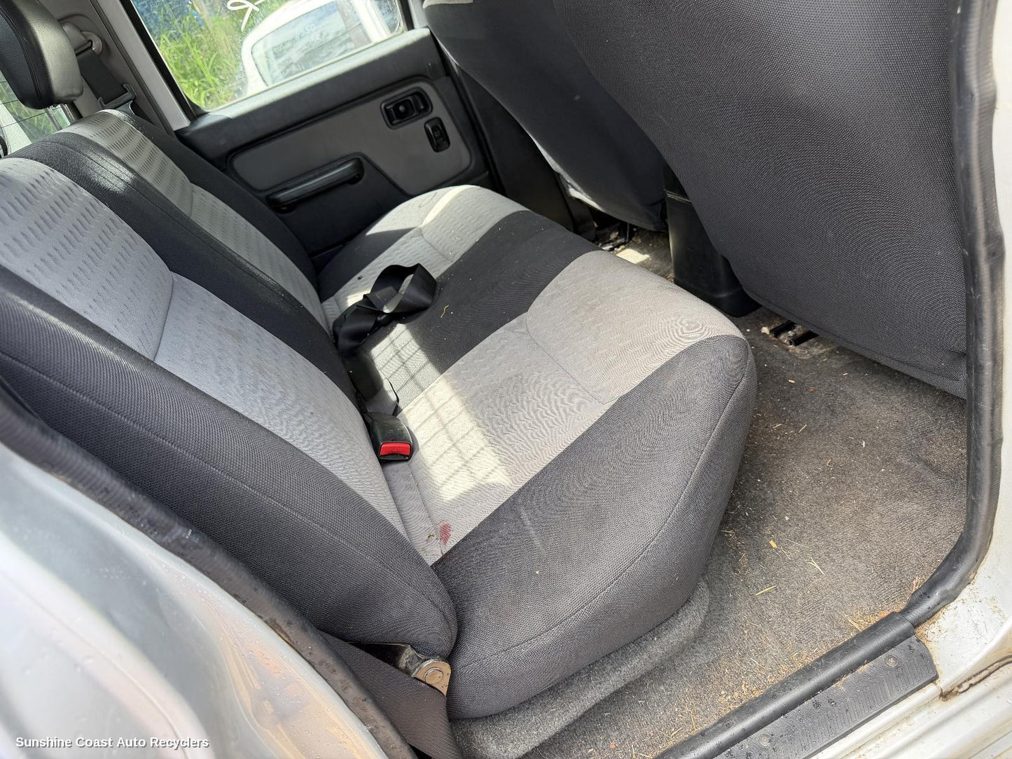 1997-2015 Nissan Navara 2nd Seat  Rear Seat