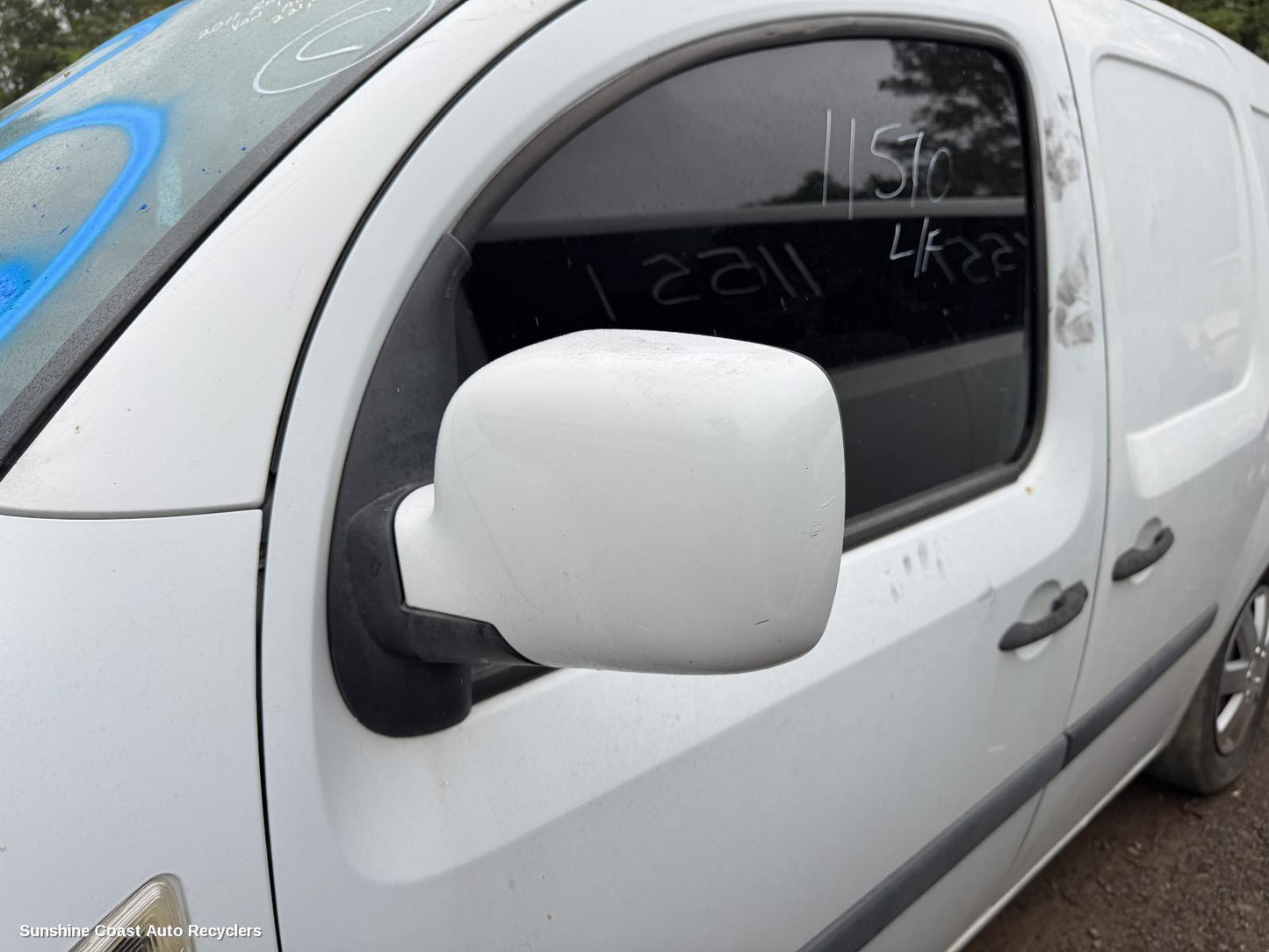 2011 Renault Kangoo Left Door Mirror