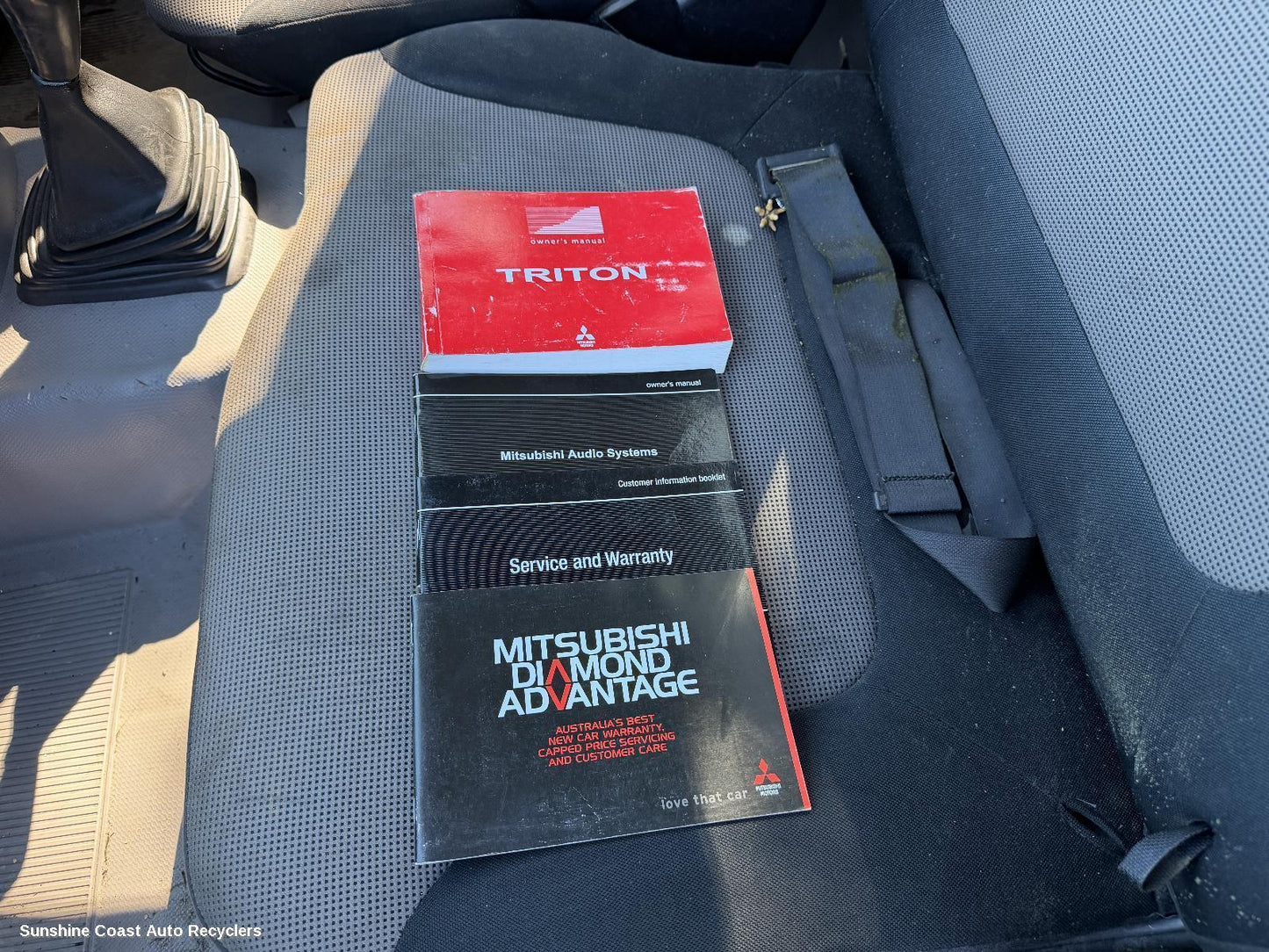 2009-2015 Mitsubishi Triton Owners Handbook