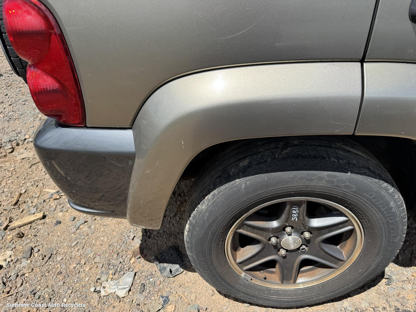 2004 Jeep Cherokee Wheel Arch Flare