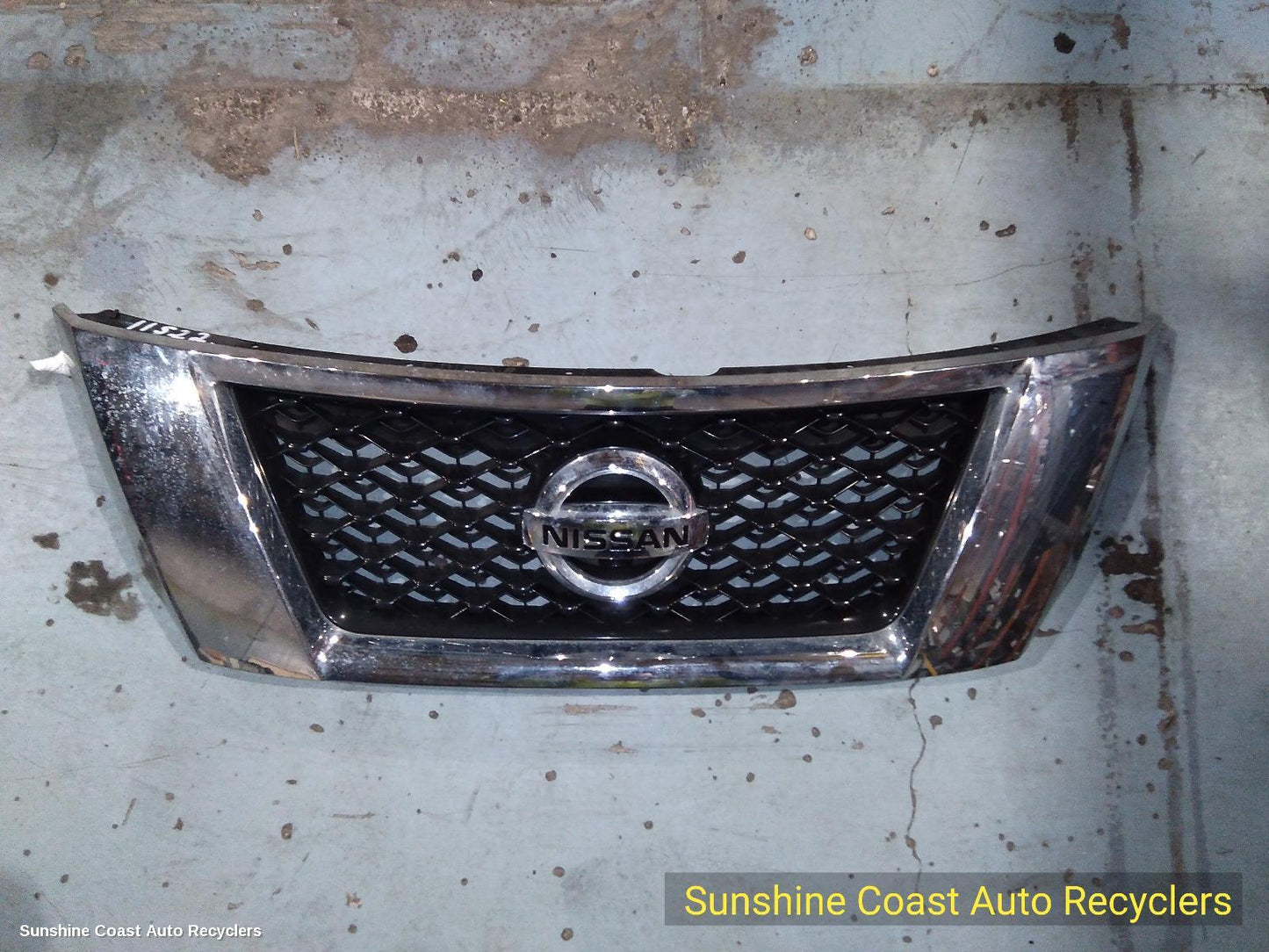 2014 Nissan Pathfinder Grille