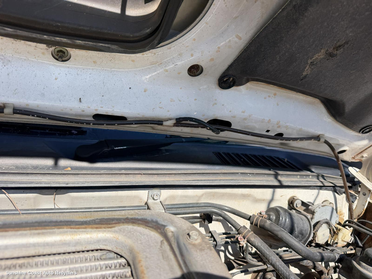 2001-2015 Nissan Navara Wiper Arm