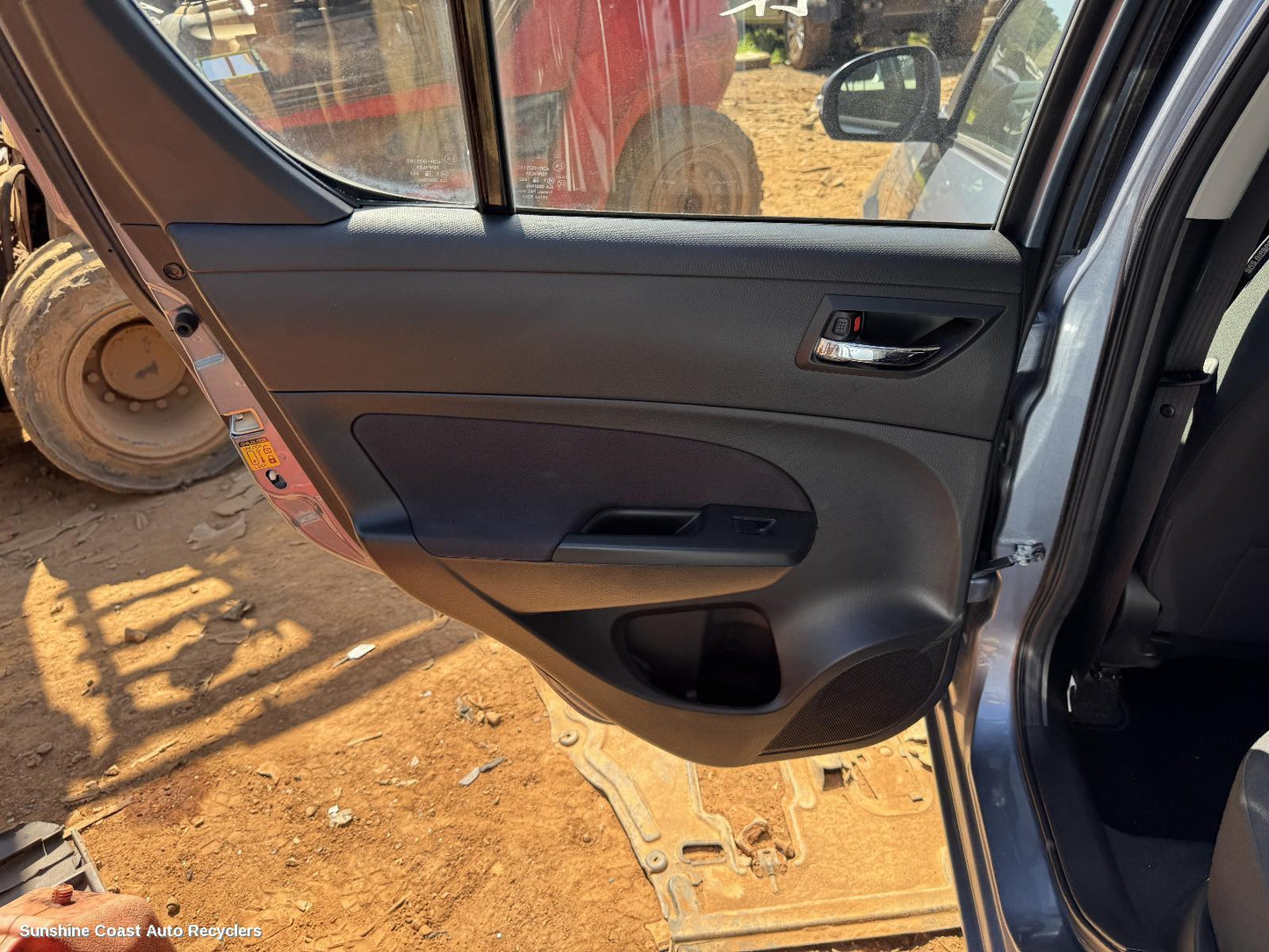 2014 Suzuki Swift Door Handle