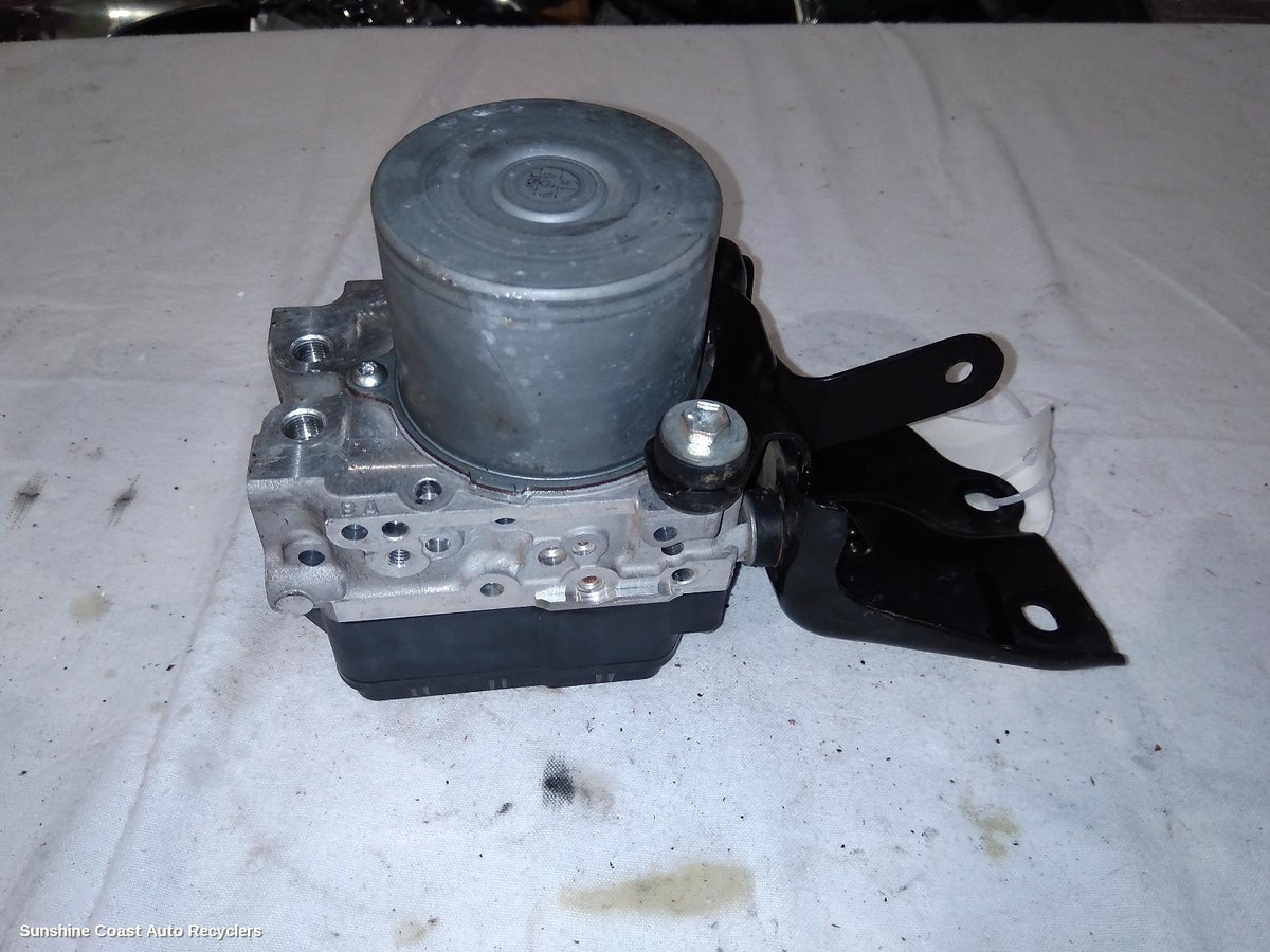 2012-2018 Toyota Rav4 Abs Pump Modulator
