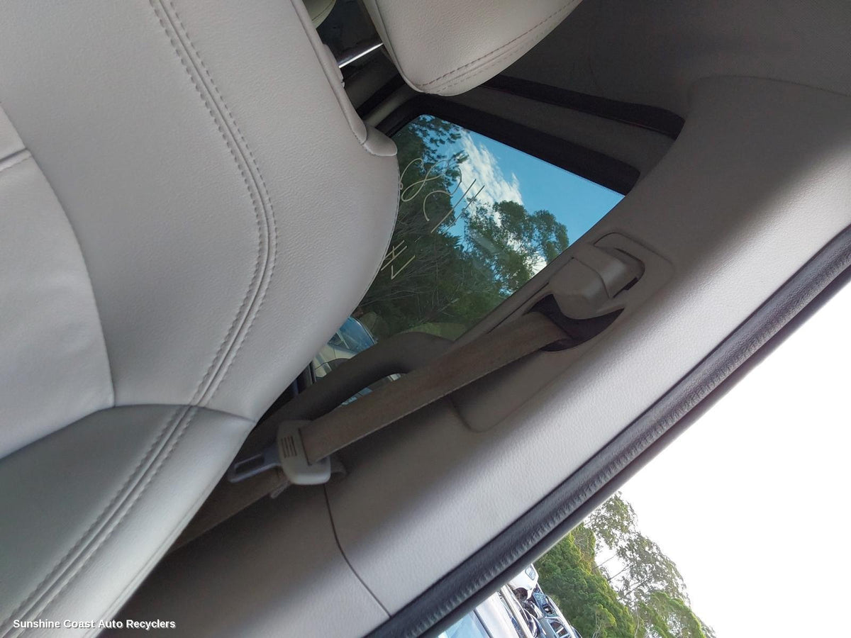 2015-2025 Ldv G10 Seatbelt Stalk