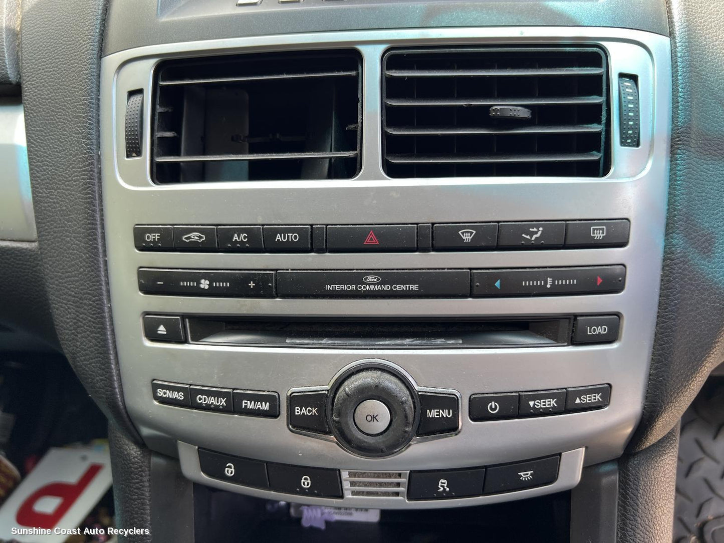 2008-2011 Ford Falcon Radio Cd Dvd Sat Tv