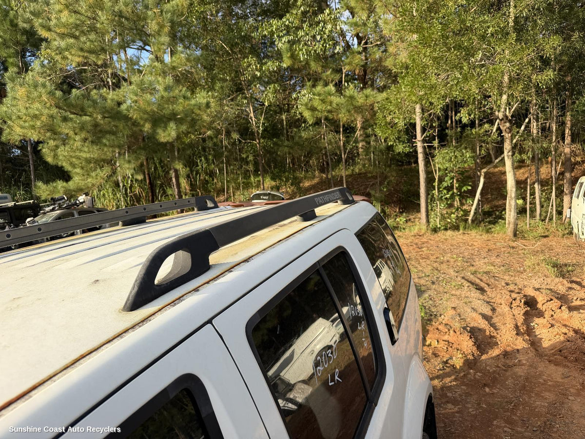 2005-2013 Nissan Pathfinder Roof Rack Bars