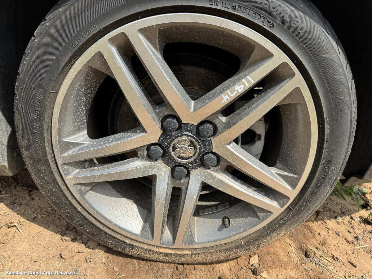 2010-2013 Holden Commodore Wheel Mag