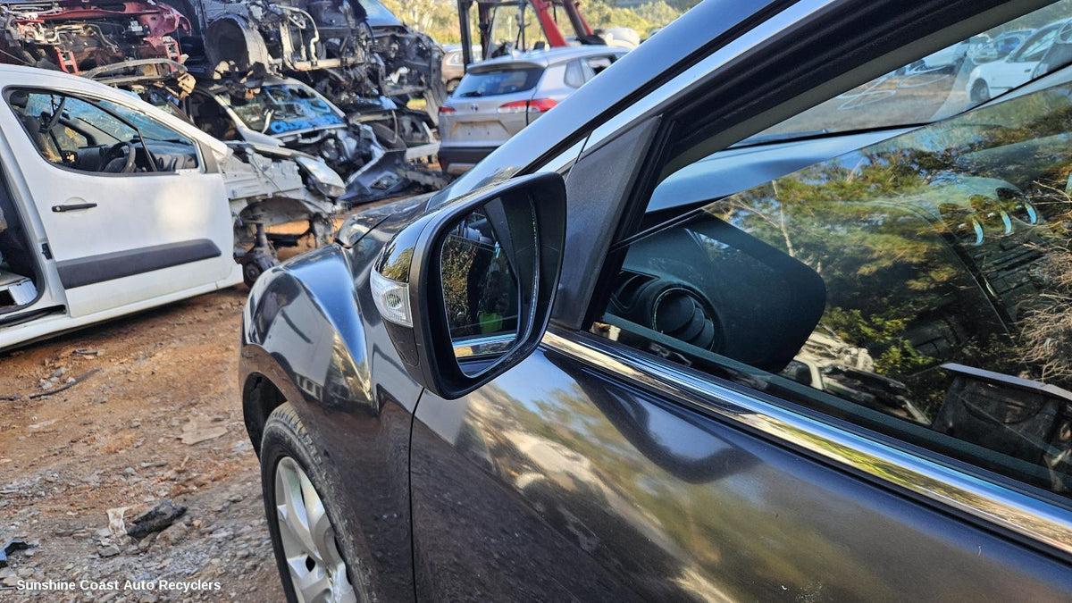 2006-2012 Mazda Cx7 Left Door Mirror