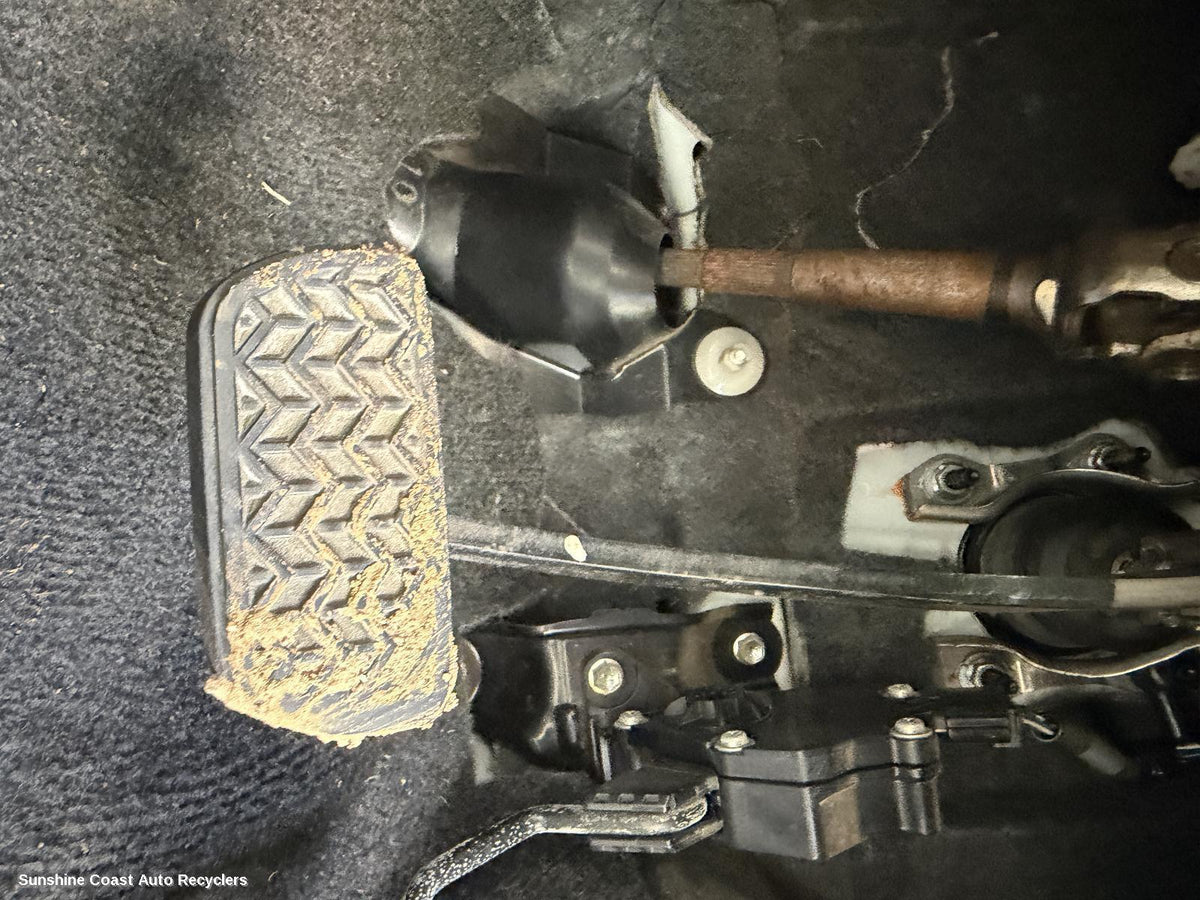 2005-2016 Toyota Yaris Pedal Assembly