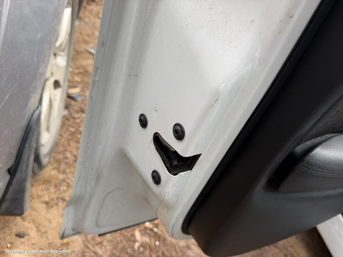 2007-2013 Holden Commodore Door Boot Gate Lock